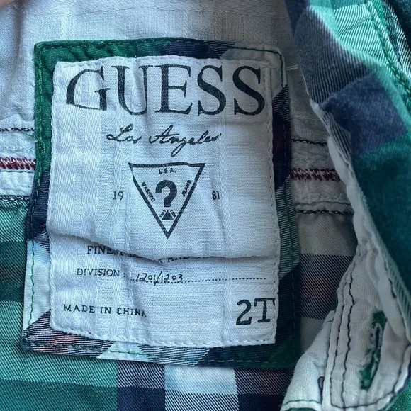 Guess flannel button up - Picture 2 of 4
